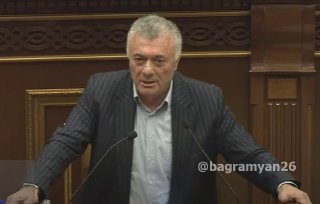 В Эребуни задержан экс-депутат Рубен Акопян: причина пока не раскрыта