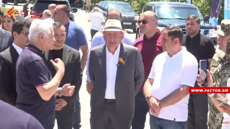 Никол Пашинян посетил выставку военной промышленности в СКК им. Карена Демирчяна в Эребуни