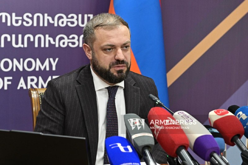 Минэкономики Армении опровергло слухи о письме Алиханову: Папоян приглашен на форум в Екатеринбург