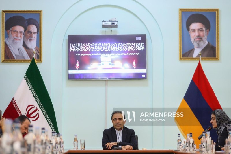 Пашинян на церемонии прощания с Хаменеи: посол Ирана отметил прочные связи