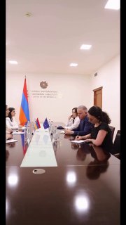 Србуи Галян и Василис Марагос обсудили реформы и либерализацию визового режима в Ереване