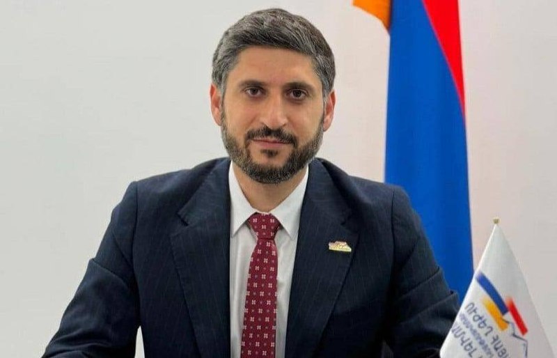 Артур Абрамян из блока «Сильная Армения» объявлен в розыск по делу о подкупе избирателей в Эребуни