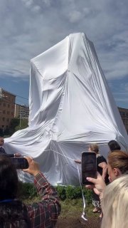 Статуя «Ваагна-драконоборца» переустановлена возле мэрии Еревана — символ стал доступнее для туристов