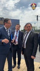 Министр обороны Армении Сурен Папикян обсудил сотрудничество с KNDS и Airbus в Париже