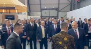 Мишустин и Пашинян встретились на «Иннопром-2026» в Екатеринбурге: премьер Армении представлен министру промышленности Индонезии